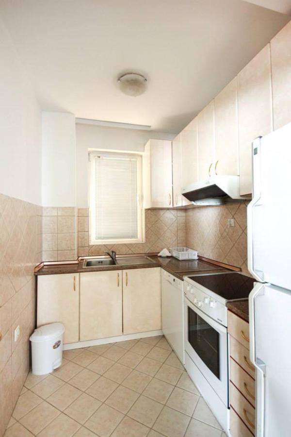 Hotel Villa Alexander Skopje Ngoại thất bức ảnh
